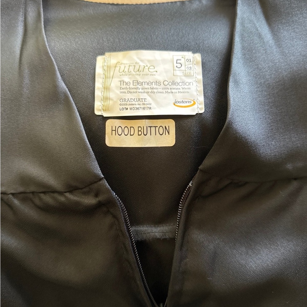 Graduation Robe - image 3